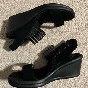 Skechers Black Elastic Strap Wedge Sandals